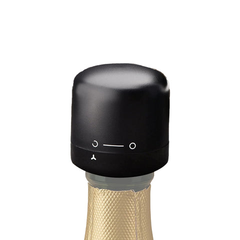 Set of 3 Wine Bottle Stoppers – Easy and Secure Vacuum Preservation