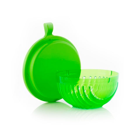 Mold for washing, cutting, and draining salad