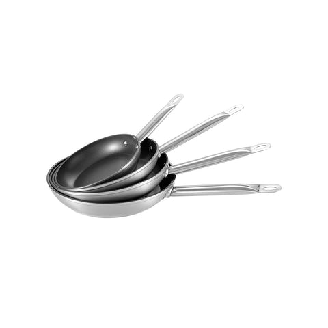Non-stick frying pan with long handle D. 32cm